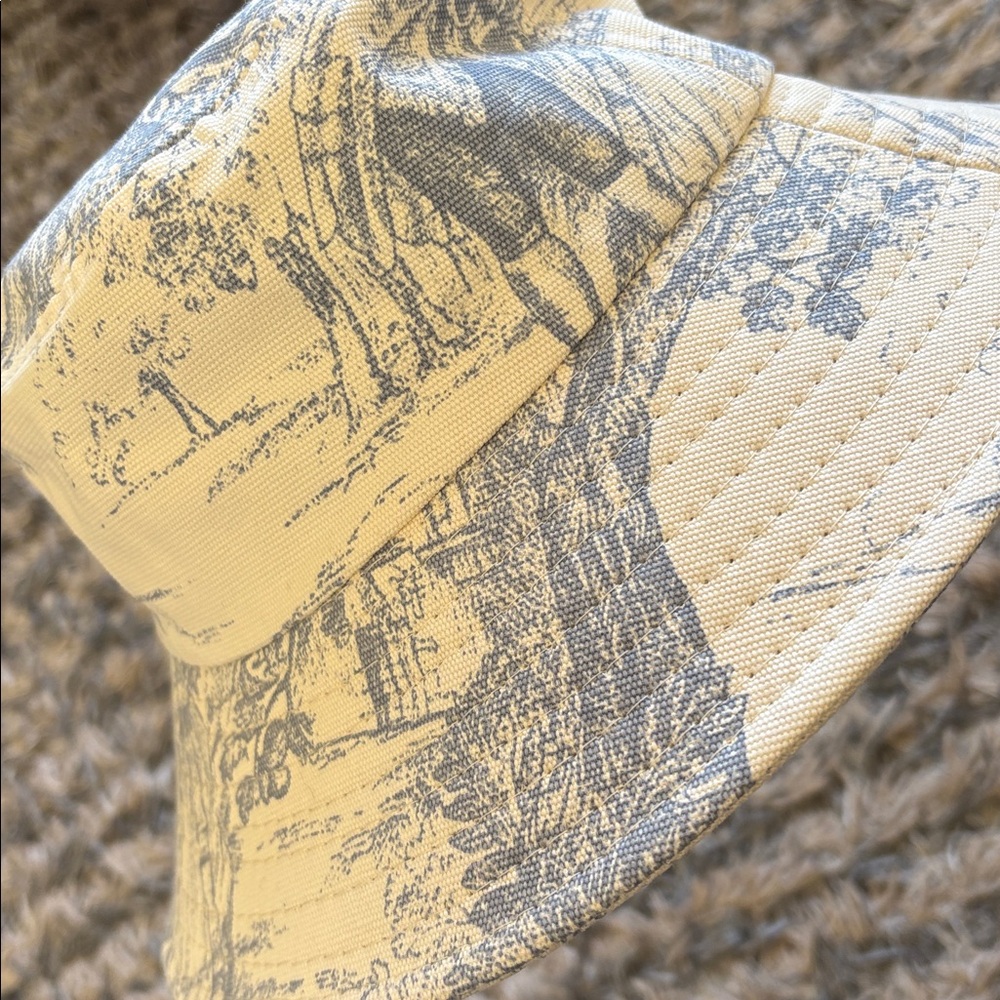 Cream and Blue Toile Foldable Bucket Hat One Size - Picture 6 of 7